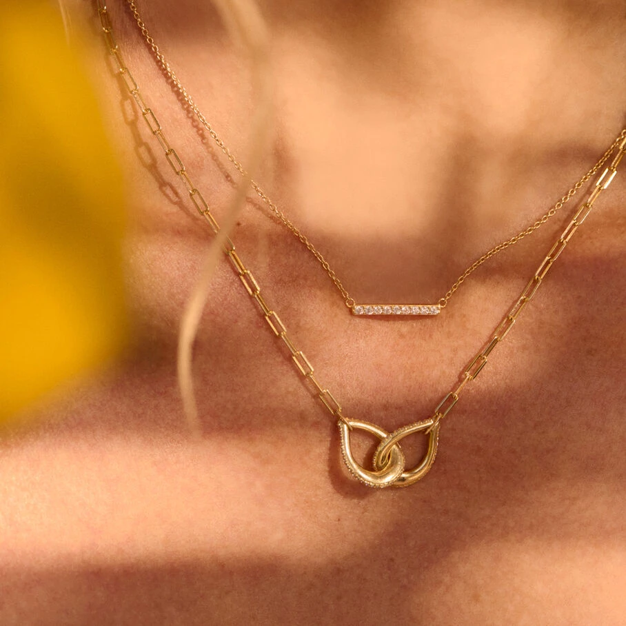 Collier Ras Du Cou GEMINI - Cristal / Doré 2 Collier Ras Du Cou GEMINI - Cristal / Doré – Image 2